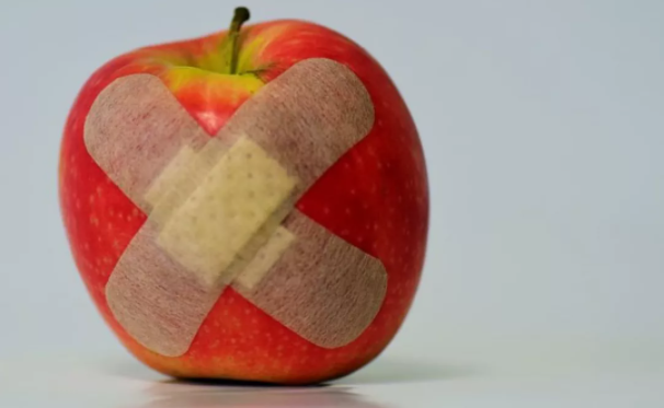 Apple�䲼��ȫ���£������޸�iOS�ȶ���Ʒ�еķ�϶.png