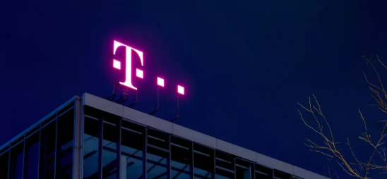 T-Mobile���⵽SIM�����������û���Ϣ�ٴ�й¶.png